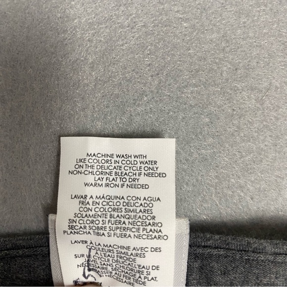 Cabi Gray Skirted M’Leggings Size Medium Athleisure Pickleball Gym - Picture 11 of 11